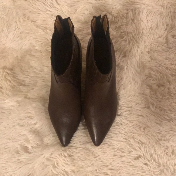 Nine West booties size 6.5 - Picture 2 of 4